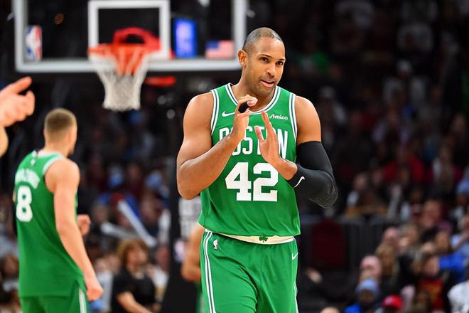 得到前凯尔特人内线老将的承诺，勇士成功补强了球队的内线深度？