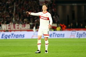 记者：若恰尔汗奥卢离队，斯图加特23岁中场斯蒂勒是国米优先目标