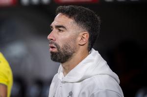 乐鱼体育登录入口-西媒：卡瓦哈尔想提前复出踢世俱杯 皇马在努力让阿诺德提前加盟