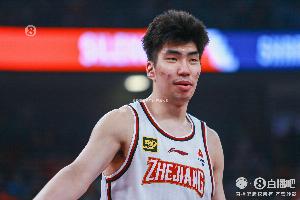 乐鱼体育登录入口-首秀！余嘉豪面对母队毕尔巴鄂 半场2中1&amp;罚球2中1得到3分4篮板