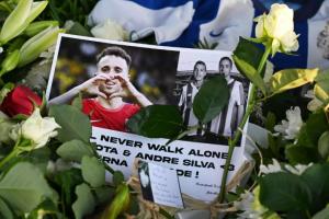 乐鱼体育登录入口-若塔爷爷：每天都会想起我的2个孙子，至今不知事故为何发生