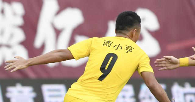 【足协杯】伊沃复出首球南小亨救主 河南1比1平四川